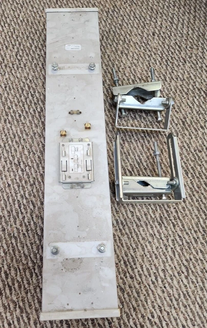 Ubiquiti 3G18-120 AirMax AM-3G-18 18dBi 3GHz Sector Antenna MIMO 18dBi M3 Radio