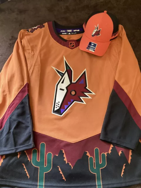 Arizona Coyotes Reverse Retro jerseys😍 #EverythingHockey