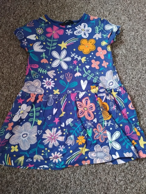 Girls Next/George dresses and Primark leggings bundle 4-5 years 3