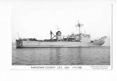 Etats Unis Marine De Guerre  Navire Uss  Lst Barnstable County