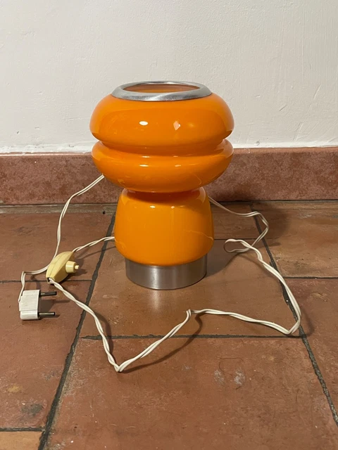 Lampada vetro opalino space age anni 60 Lampada vetro opalino space age anni 60