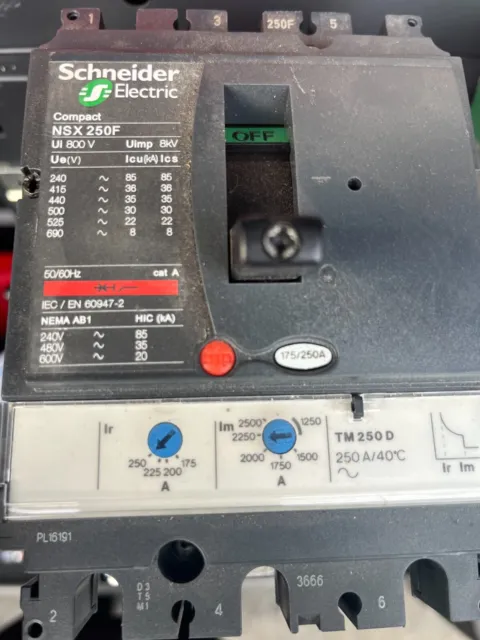 SCHNEIDER ELECTRIC LV431632 3P3D NSX250F TM250D Compact MICROLOGIC TMD/TD