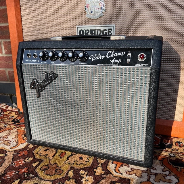 Vintage 1979 1980 Fender Vibro Champ Silverface USA Amplifier (Blackfaced) 1970s