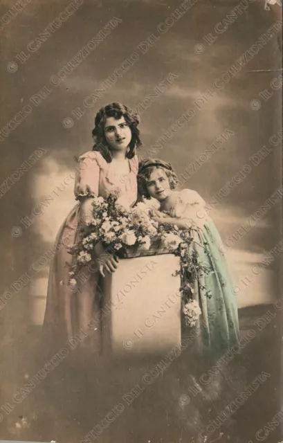 1917 Ragazze con cesto di fiori Cartolina
