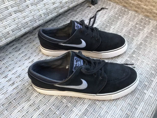 Nike Trainers Size 8 (EU 42.5) Stefan Janoski Black SB