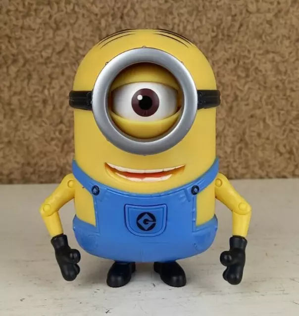 Despicable Me 2 MINION STUART 5" Closing Eye & Mouth Deluxe Thinkway Figure