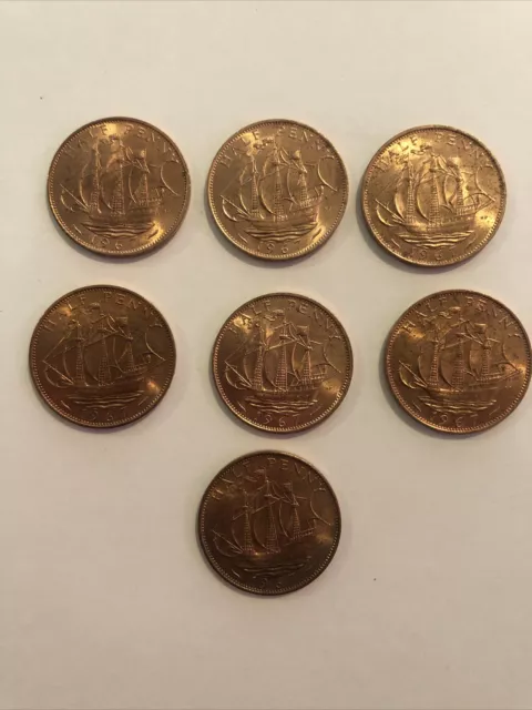 Uncirculated & lustred Queen Elizabeth II 1967 halfpenny X7 Coins
