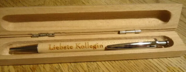 Kugelschreiber aus Echtholz "Liebste Kollegin" mit Etui - NEU und unbenutzt!