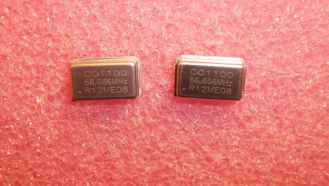 thumbnail image 2 of SARONIX Full Size Crystal Oscillator – NCT050C-14.31818 MHz, Old New Stock 2 of 4