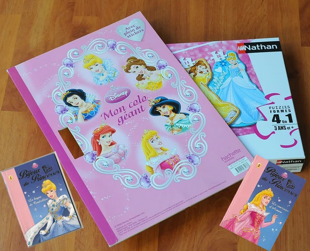 PUZZLES DISNEY PRINCESSES + cahier coloriages + figurines + 2 livres