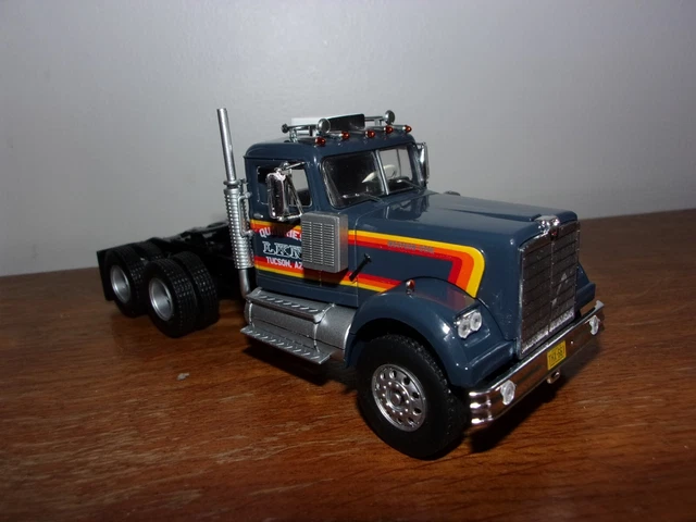 Miniature Ixo Altaya 1/43 White 7400 - Camion Semi-Remorque - Occasion