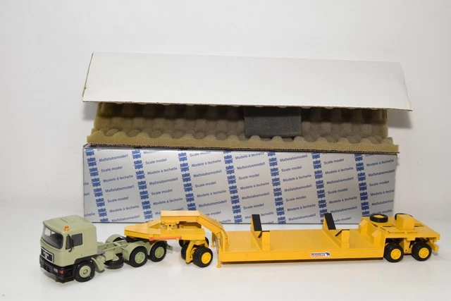 CATALOGUE, BROCHURE, CAMION, truck, semi-remorque Goldhofer, convoi