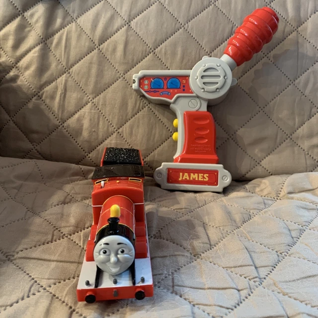 THOMAS & FRIENDS Trackmaster R/C JAMES Motorized Train REMOTE CONTROL