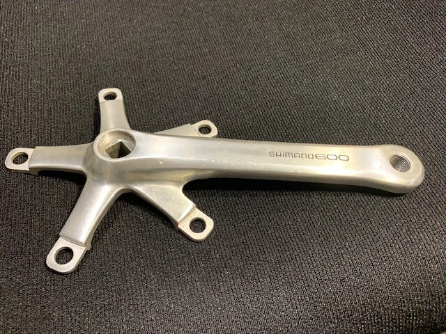 Kit de manivelles Shimano 600 EX FC-6207 2 plateaux 52+42 dents 130 LK Vintage Kit de manivelles Shimano 600 EX FC-6207 2 plateaux 52+42 dents 130 LK Vintage