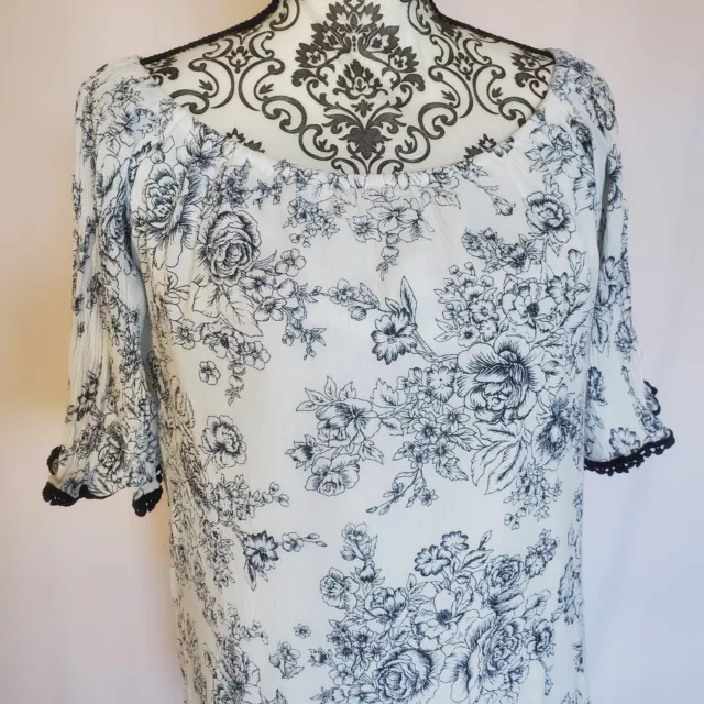 White Blouse With Navy Blue Roses Flowers Rustic Blouse Size Large Cottagecore