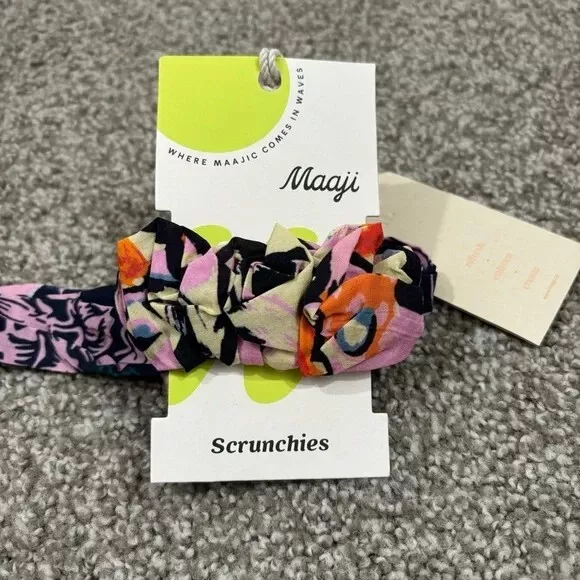 Maaji NWT Scrunchie Hair Tie Accessory Multicolor Hair Band Bow Spring Summer