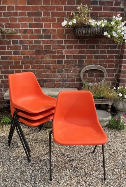 Set Of 4 1960’s / 70’s Robin Day Design Hille Orange Stacking Chairs 2