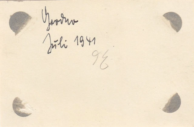 Orig Foto WH Offiziere vor Geschäftszimmer ?Ghetto? GRODNO  Polen Juli 1941 WK2 2
