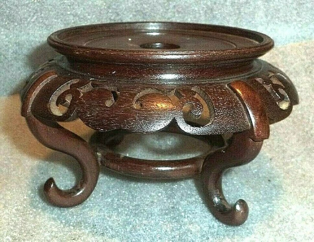 fine antique Chinese carved mahogany vase stand