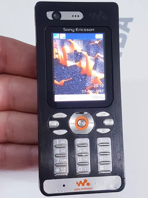 Sony Ericsson Walkman W880i (Unlocked) Mobile Phone black / silver 