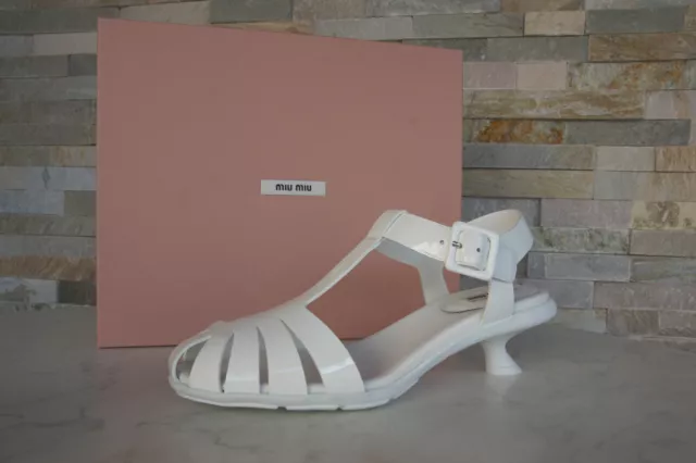 Miu Tg. 39,5 Cinturino T Sandaletten Sandali Vernice 5X708D Bianco Nuovo Origin.