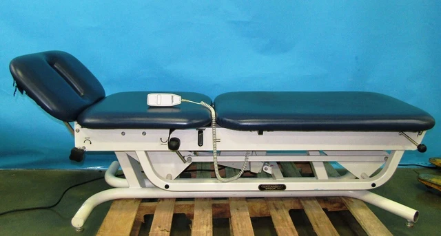Chattanooga Adapta ADP 300 Treatment Table