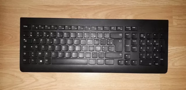 Combiné clavier et souris filaires Essential de Lenovo (Français