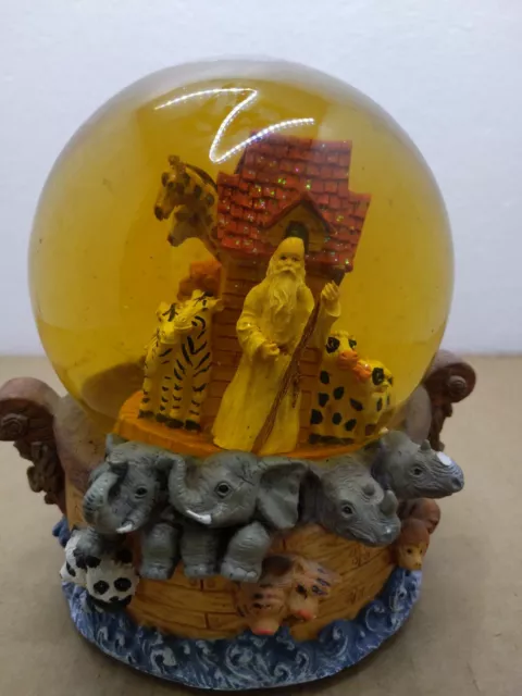 Noah's Ark Rare Musical glitter Snow Globe EUC Collectible