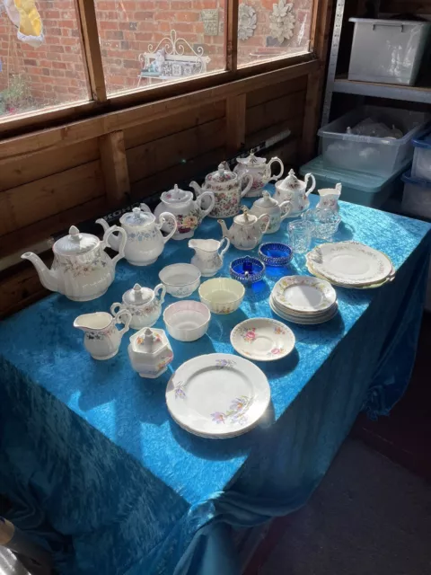 Vintage Job Lot Bone China Including 42 Matching Trios and Queen’s Roses Trios 2