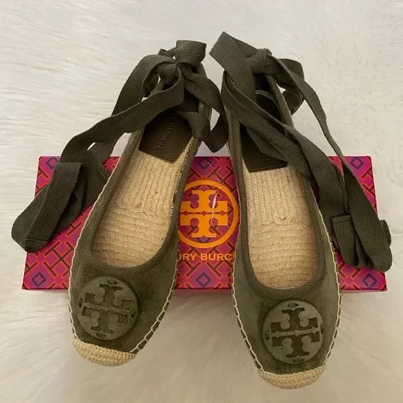 NEW in Box-TORY BURCH Green Suede Ballet Flats w/Ankle Ties 6.5