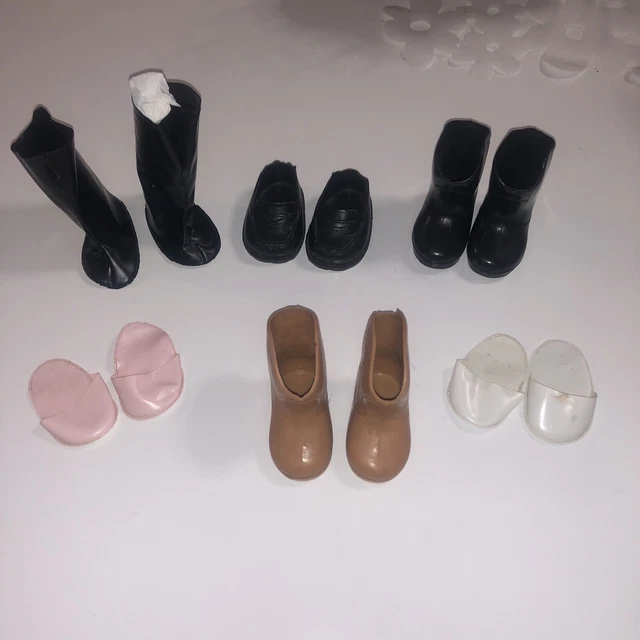 Chaussures bottes vynil pour poupée dolly ou jerry gege à Bagneux-Aisne | Clasf jeux