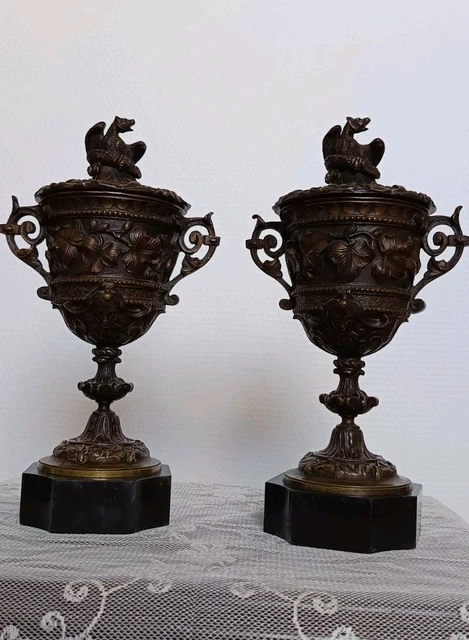 Coffret Reliquaire En Bronze Patiné Style Gothique - époque 19ème Siècle, Origine France