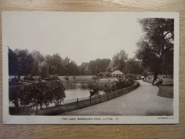 Luton , Wardown Park , Bedfordshire, Old  Rp  Postcard.