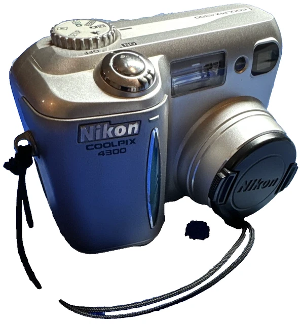 NIKON COOLPIX E4300 Silver 4.0MP Digital Camera [Exc+3