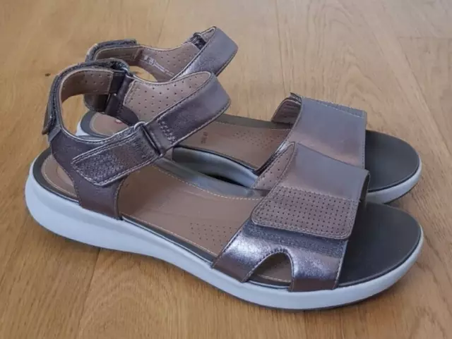 Clarks un adorn shop calm sandals