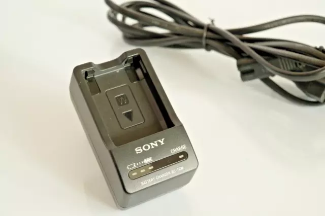 Sony original BC-TRW Ladegerät für Sony NP-FW50 Akkus (ACC-TRW)