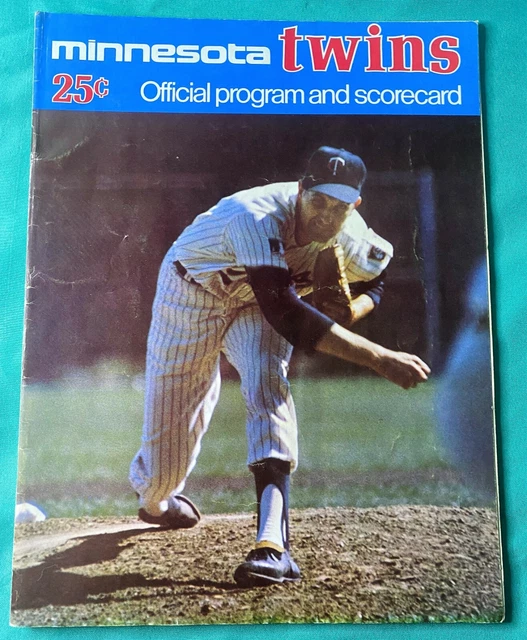 1971 MINNESOTA TWINS Program Scorecard vs Chicago White Sox Harmon