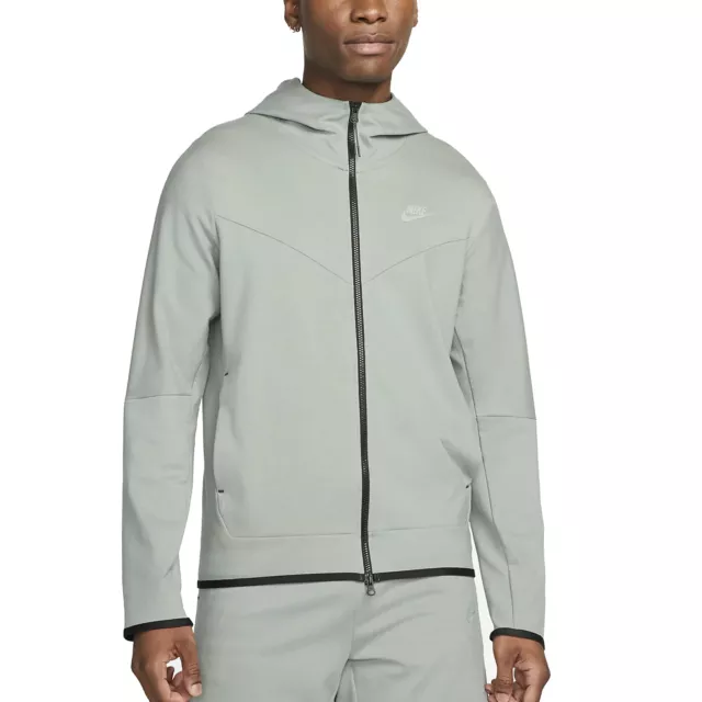 Nike Felpa da Uomo con Cappuccio e Zip Tech Fleece Lightweight Verde Taglia M...