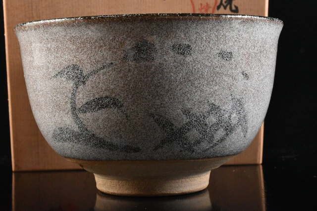 M1982: Japanese Seto-ware glay glaze Flower TEA BOWL Green tea tool, auto w/box