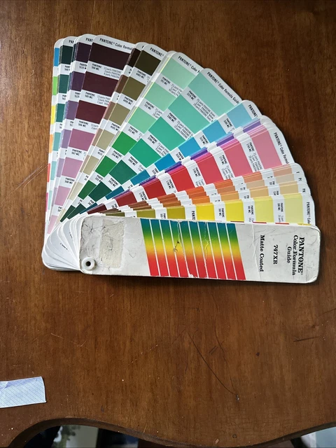PANTONE COLOR FORMULA Guide 747XR colour chart vintage £51.66 - PicClick UK