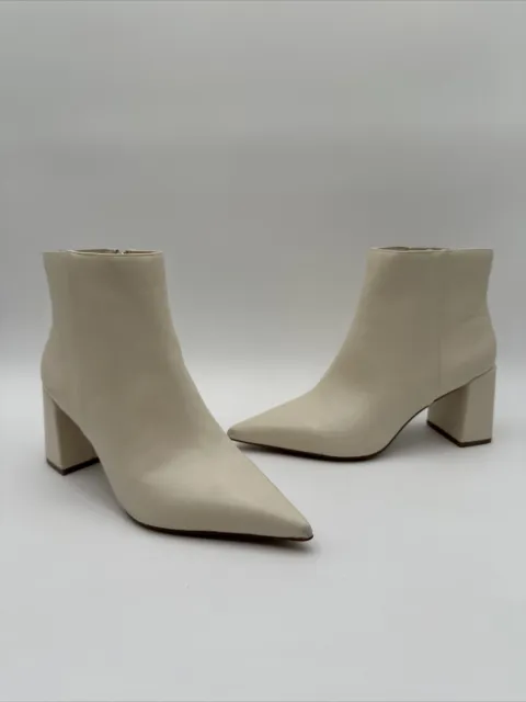 Vince Camuto Oskana Bootie Ankle Boots Dress Shoe Leather Women White Size 8.5M