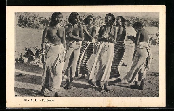CPA Fantasia, Halbnackte Afrikanerinnen tanzen