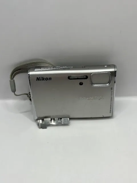 Nikon Coolpix S52 Silver Digital Camera Untested For Parts / Repair
