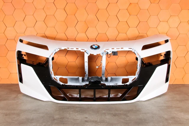 BMW 7' G70 i7 M-SPORT FRONT BUMPER COLOR A96 MINERALWEISS N°322 EUR 1. ...