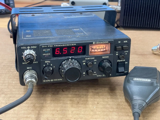 Dépliant KENWOOD KP221 Pour TR 2200G – Émetteur-récepteur 2 M – Occasion