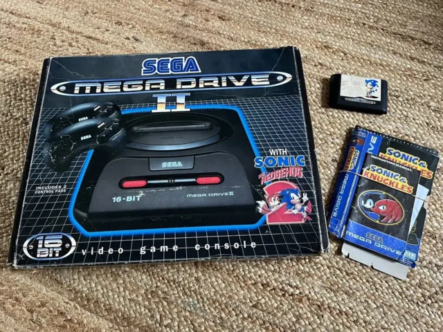 Sega Mega Drive II Sonic Edition Console Boxed Bundle 2 Controllers