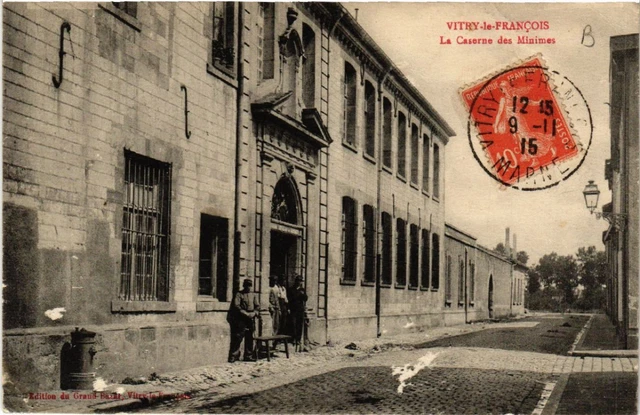 CPA AK VITRY-le-FRANCOIS - La Barracks des Minimes (490475)