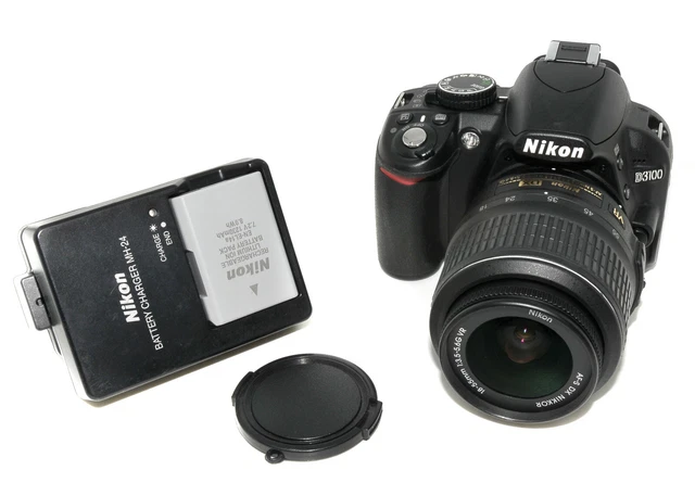 Nikon D3100 mit Nikkor DX AF-S 3.5-5.6/18-55mm G DX 2285/3