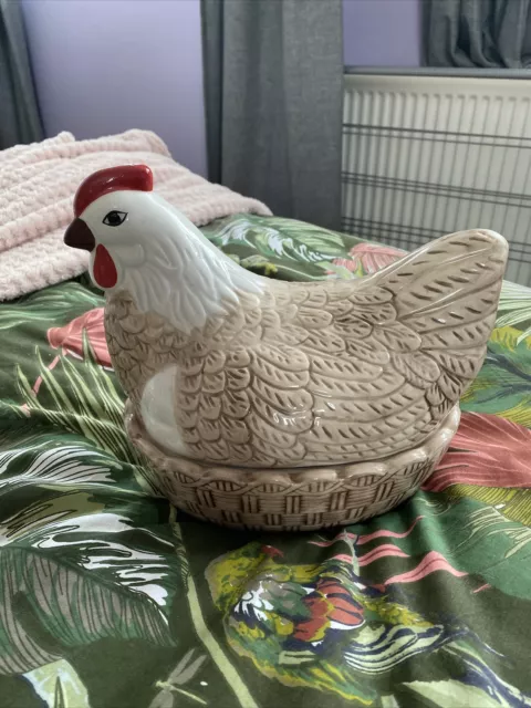 ceramic hen egg holder