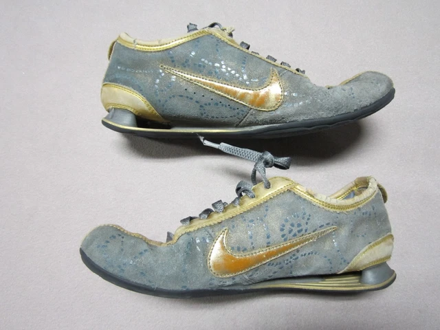 CHAUSSURES D ENTRA NEMENT FEMMES Nike Shox Rivalry Premium Or